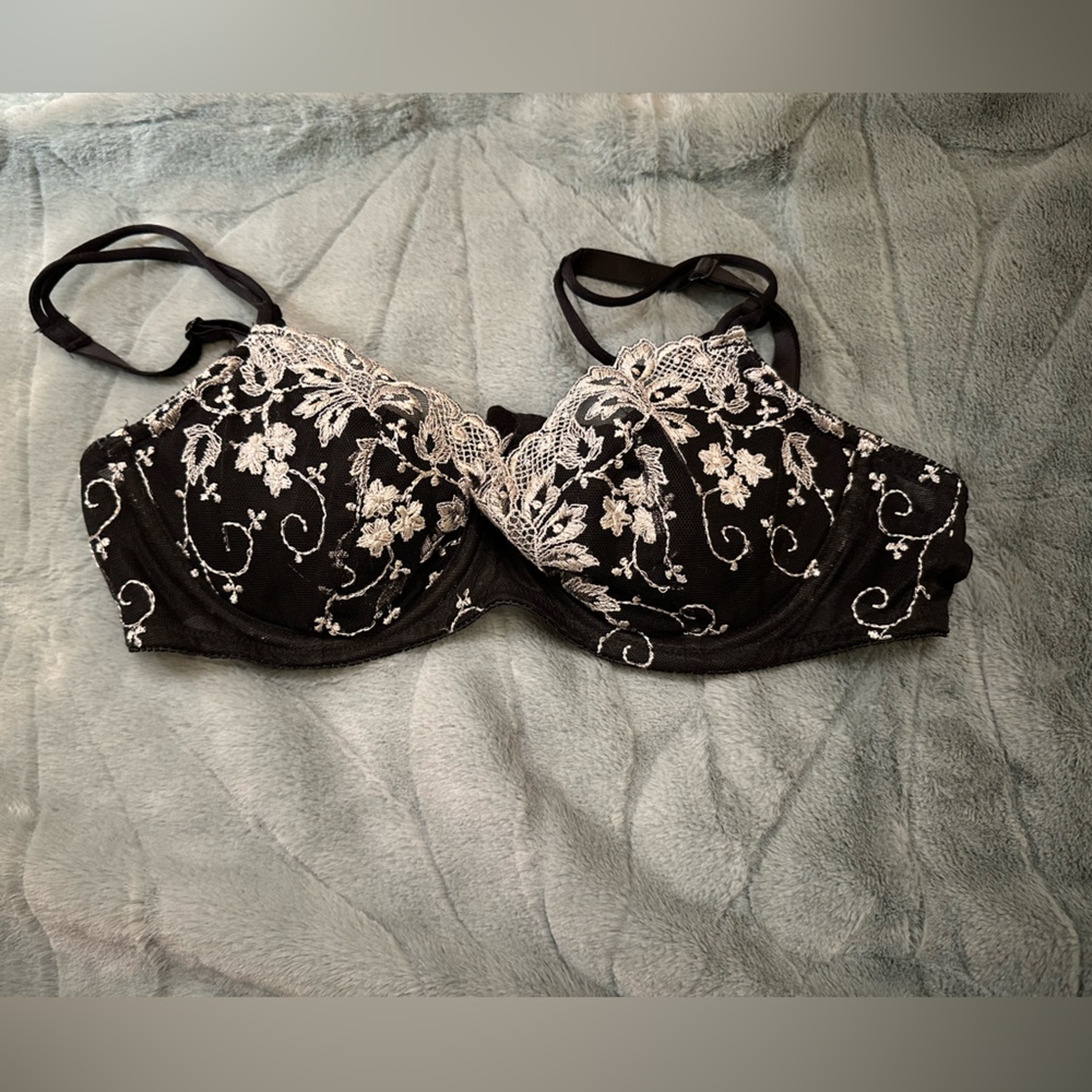 Victoria’s Secret Embroidered black and silver bra